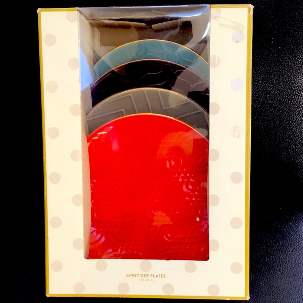 Set of 4 Beautiful Appetizer Plates - Picture 1 of 2